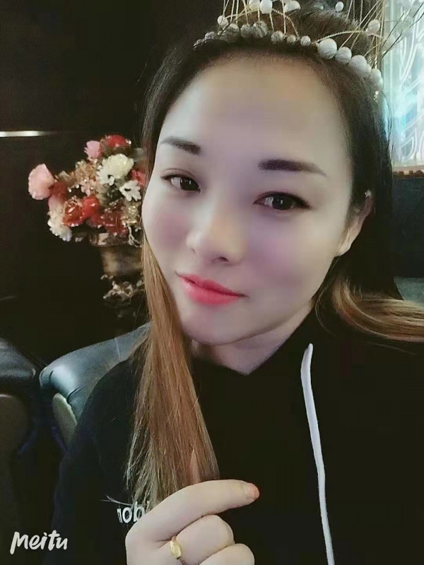 白云文化广场思琪